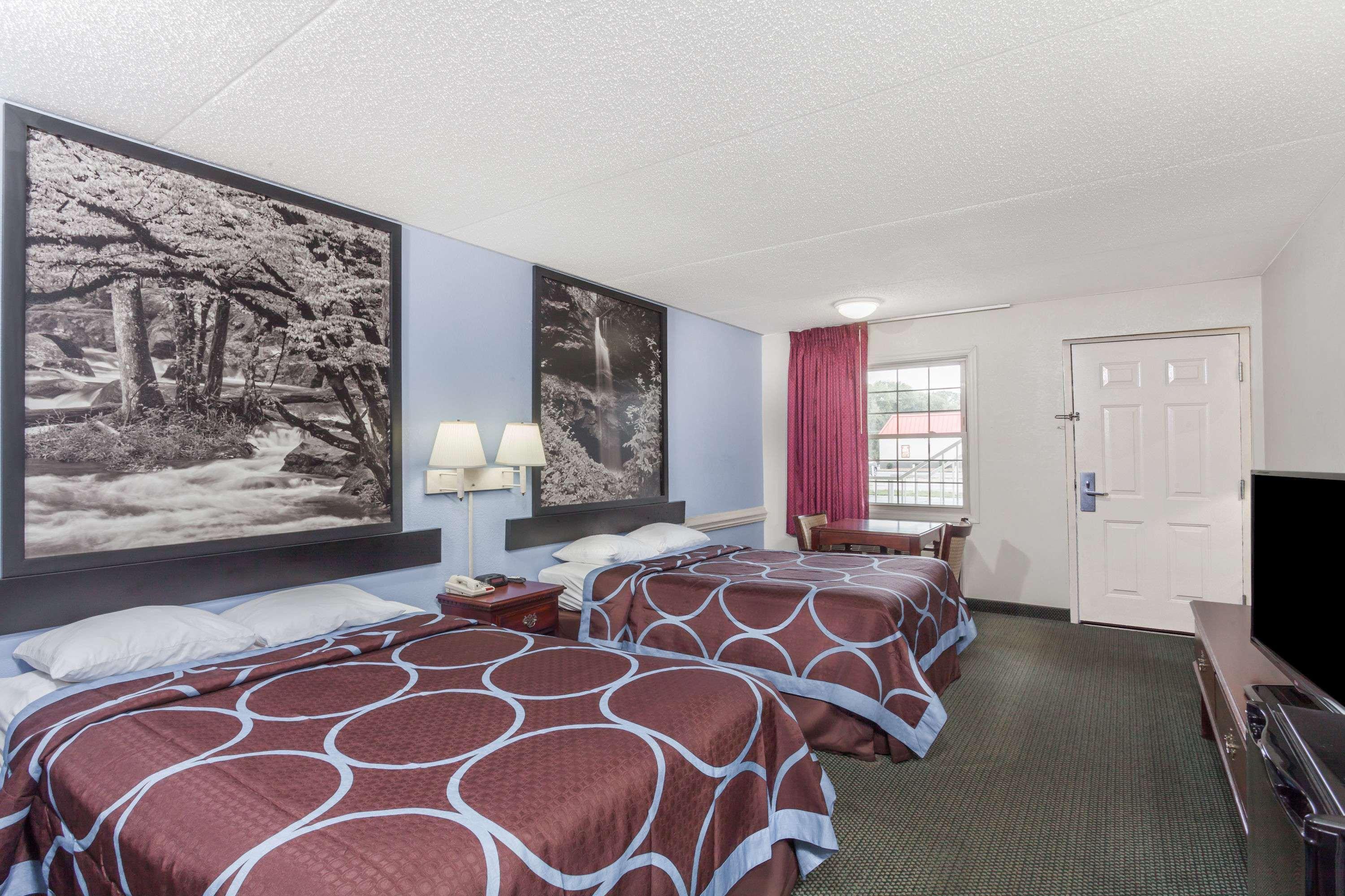 Super 8 By Wyndham Kingston Hotel Kültér fotó